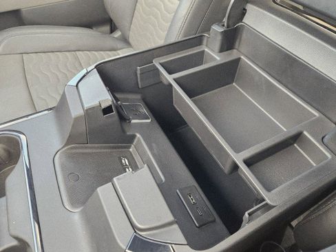 Used 2025 Chevrolet Silverado 2500 ZR2 w/ Technology Package image 56