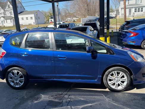 Used 2011 Honda Fit Sport image 6