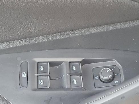 Used 2024 Volkswagen Jetta Sport image 24