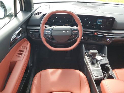 New 2026 Kia Sportage SX image 32