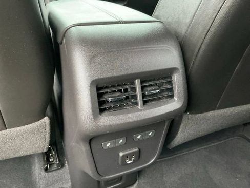 Used 2021 Chevrolet Equinox Premier AWD/4WD image 35