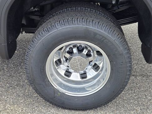 New 2026 GMC Sierra 3500 Denali Ultimate image 13