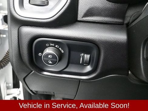 Used 2023 RAM 2500 Big Horn w/ Level 1 Equipment Group AWD/4WD image 12