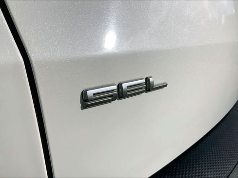 Certified 2022 Ford Escape SEL w/ Technology Package FWD image 9