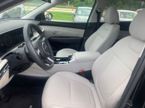 Certified 2025 Hyundai Tucson SEL AWD/4WD image 13