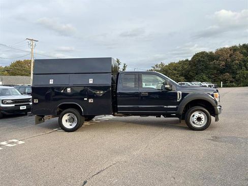 Used 2022 Ford F450 XLT w/ XLT Value Package image 8