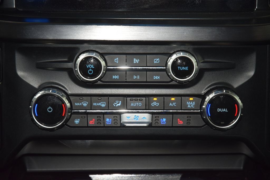 Used 2023 Ford F250 Lariat w/ Lariat Ultimate Package AWD/4WD image 31