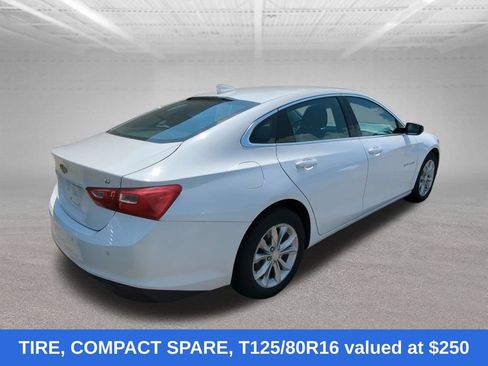 Used 2024 Chevrolet Malibu LT FWD image 4