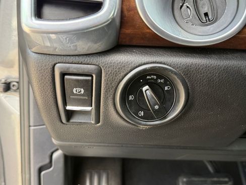 Used 2012 Porsche Cayenne image 10