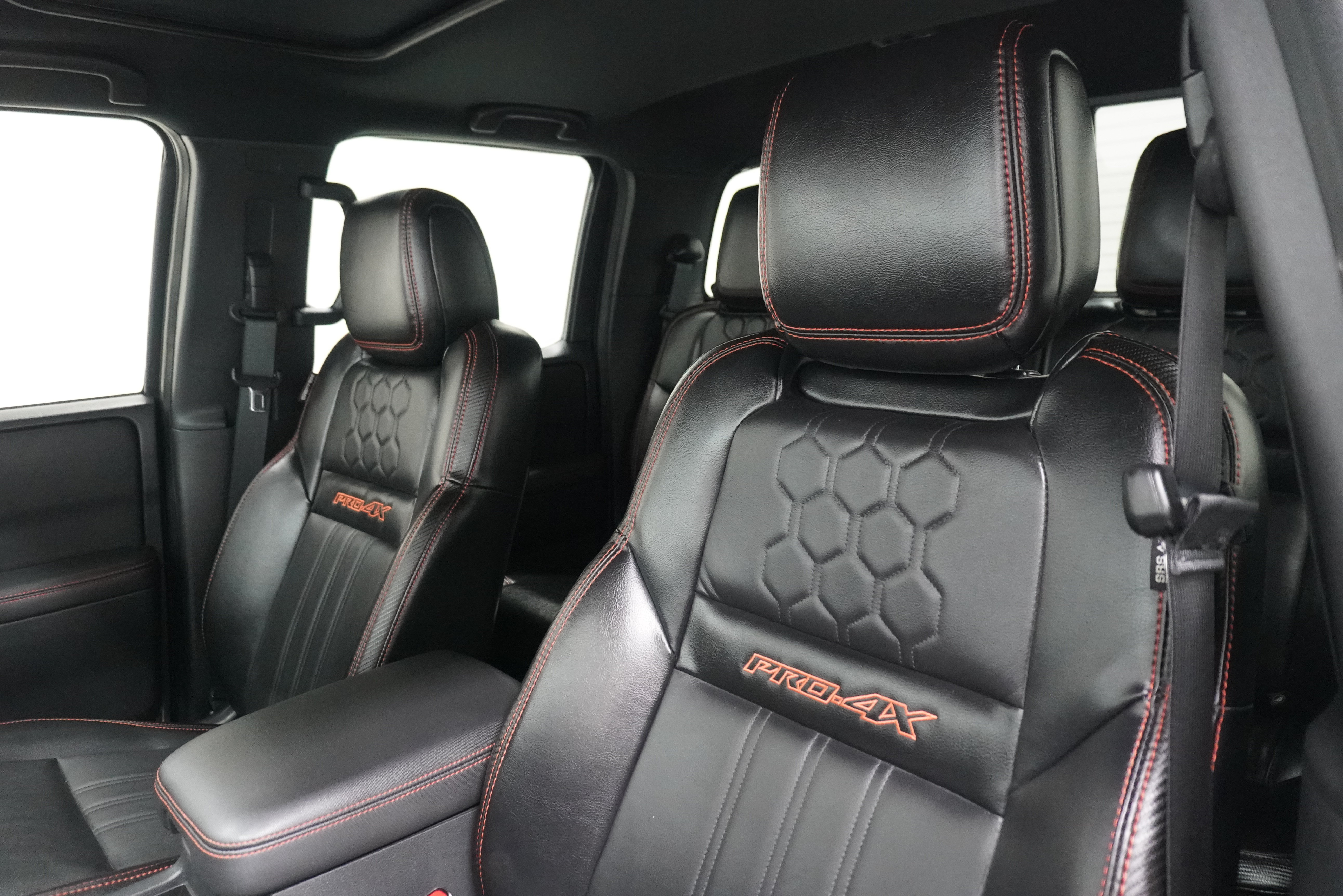 Used 2023 Nissan Frontier PRO-4X w/ Pro-4X Premium Package AWD/4WD image 11