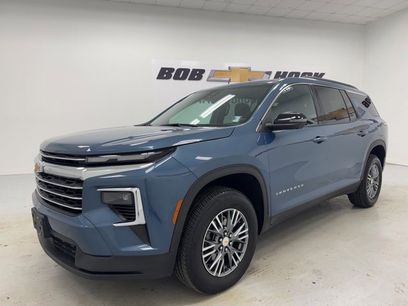 Used 2024 Chevrolet Traverse LT w/ Trailering Package