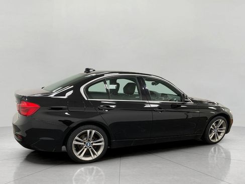 Used 2018 BMW 330i xDrive Sedan image 2