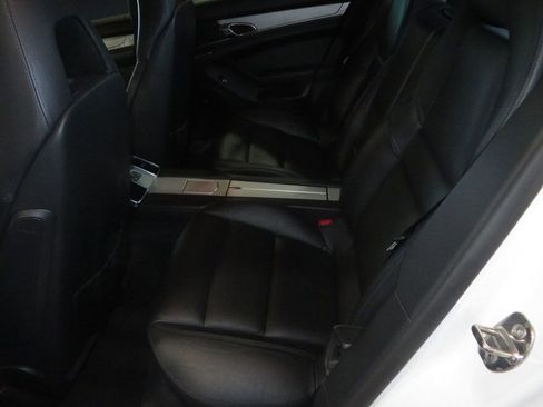 Used 2010 Porsche Panamera Turbo image 22