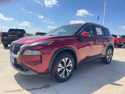 Certified 2023 Nissan Rogue SV w/ SV Premium Package FWD image 1