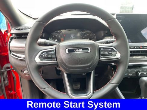 Used 2023 Jeep Compass Trailhawk w/ Sun and Sound Group AWD/4WD image 14