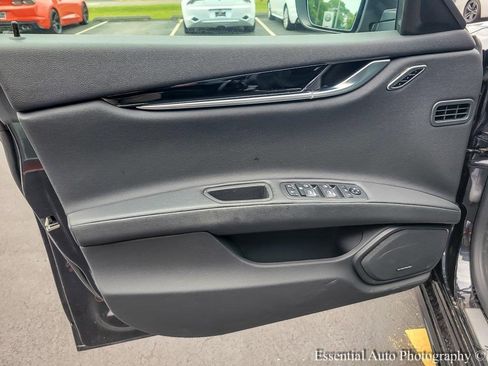 Used 2022 Maserati Ghibli Modena Q4 image 18