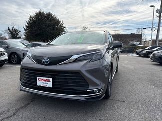 Used 2024 Toyota Sienna XLE 360° Tour