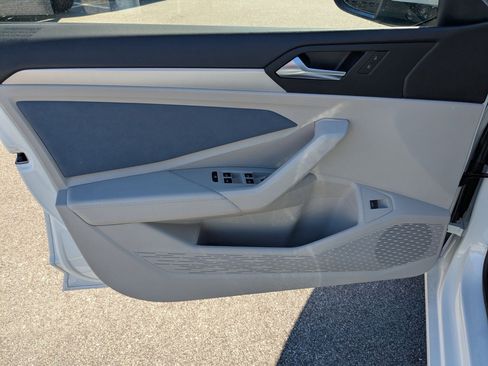 New 2026 Volkswagen Jetta SE image 11