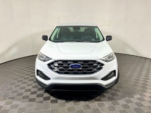 Used 2020 Ford Edge SE image 4