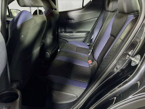 Used 2020 Toyota C-HR XLE FWD image 20