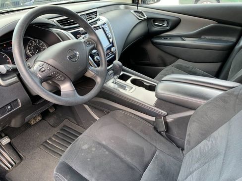 Used 2022 Nissan Murano S image 11