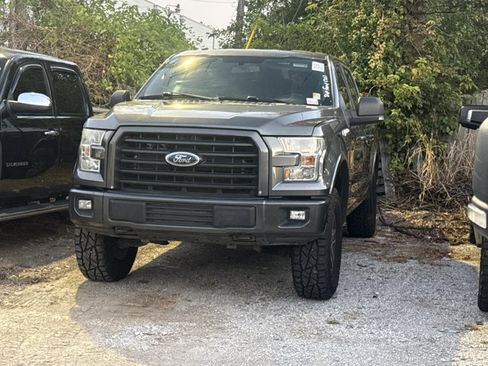 Used 2016 Ford F150 XLT w/ Equipment Group 302A Luxury AWD/4WD image 3