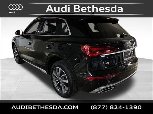 Certified 2025 Audi Q5 2.0T Premium Plus image 5