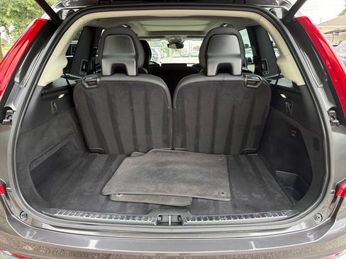 Used 2023 Volvo XC90 B6 Plus AWD/4WD image 18