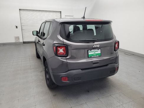 Used 2021 Jeep Renegade Sport FWD image 6