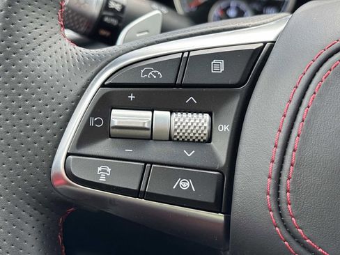 Used 2025 Genesis G70 3.3T Advanced w/ Sport Prestige Package image 10