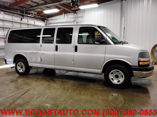Used 2014 Chevrolet Express 3500 LT w/ LT Preferred Equipment Group RWD image 2