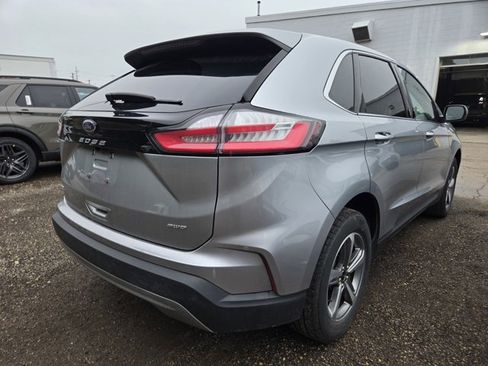 Certified 2024 Ford Edge SEL w/ Convenience Package AWD/4WD image 4