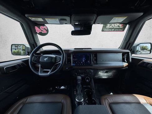 Used 2024 Ford Bronco Outer Banks AWD/4WD image 14