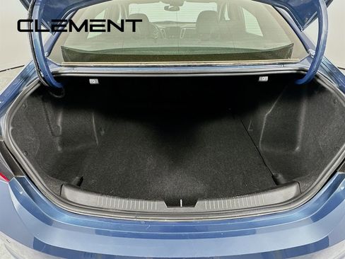 Used 2024 Chevrolet Malibu LT FWD image 11