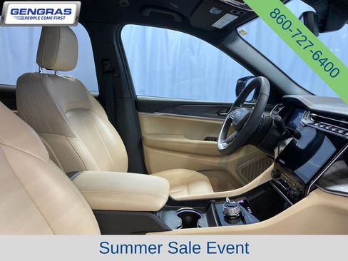 Used 2024 Jeep Grand Cherokee L Limited AWD/4WD image 46