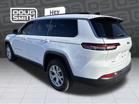 Used 2023 Jeep Grand Cherokee L Limited w/ Luxury Tech Group II AWD/4WD image 3