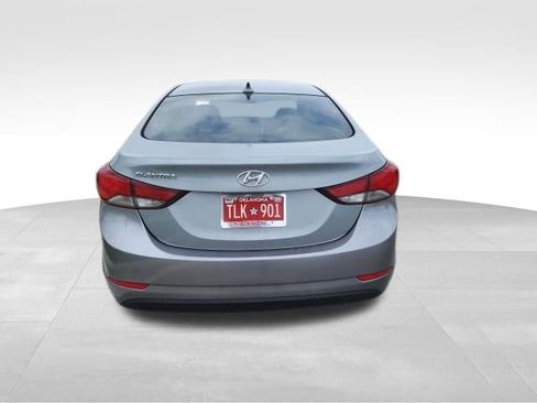 Used 2014 Hyundai Elantra SE FWD image 5