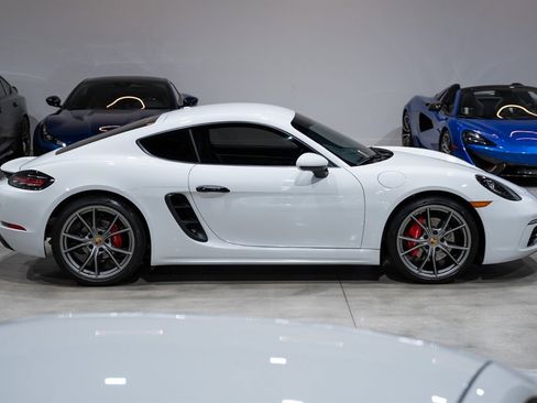 Used 2019 Porsche 718 Cayman S image 7