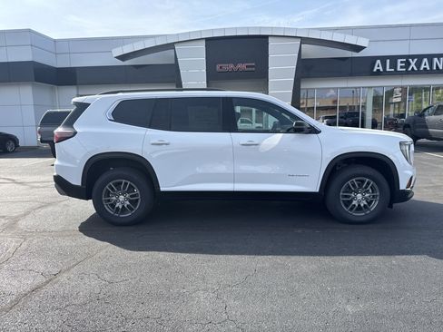 New 2025 GMC Acadia Elevation image 2