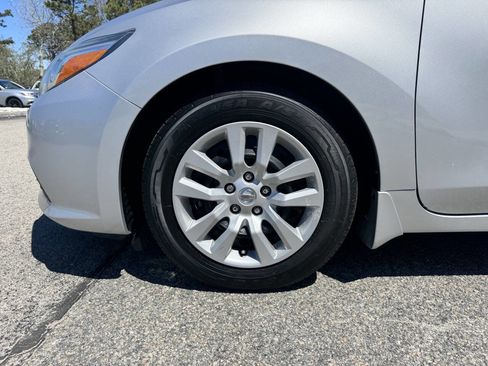 Used 2018 Nissan Altima 2.5 S w/ S Convenience Package FWD image 4