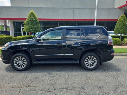 Used 2018 Lexus GX 460 Premium w/ Premium Package AWD/4WD image 10