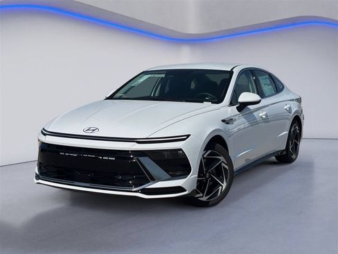 New 2026 Hyundai Sonata SEL FWD image 1