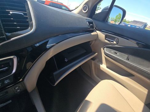 Used 2020 Honda Pilot Elite image 23