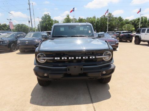 Used 2024 Ford Bronco Outer Banks AWD/4WD image 4