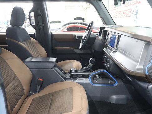 Used 2022 Ford Bronco Outer Banks image 16