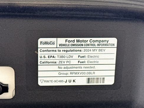 Used 2024 Ford Mustang Mach-E Select image 17