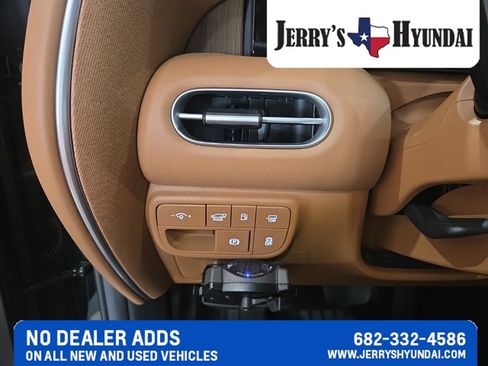 Used 2026 Hyundai Palisade Calligraphy AWD/4WD image 17