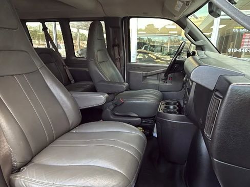 Used 2017 Chevrolet Express 2500 LS image 35