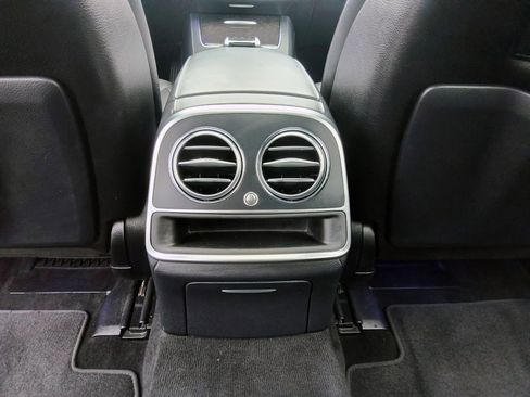 Used 2017 Mercedes-Benz S 550 Sedan image 30