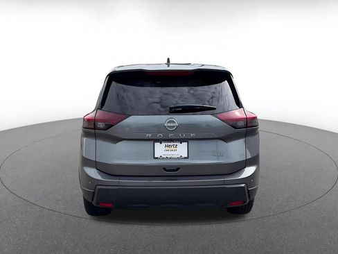Used 2026 Nissan Rogue SV AWD/4WD image 12